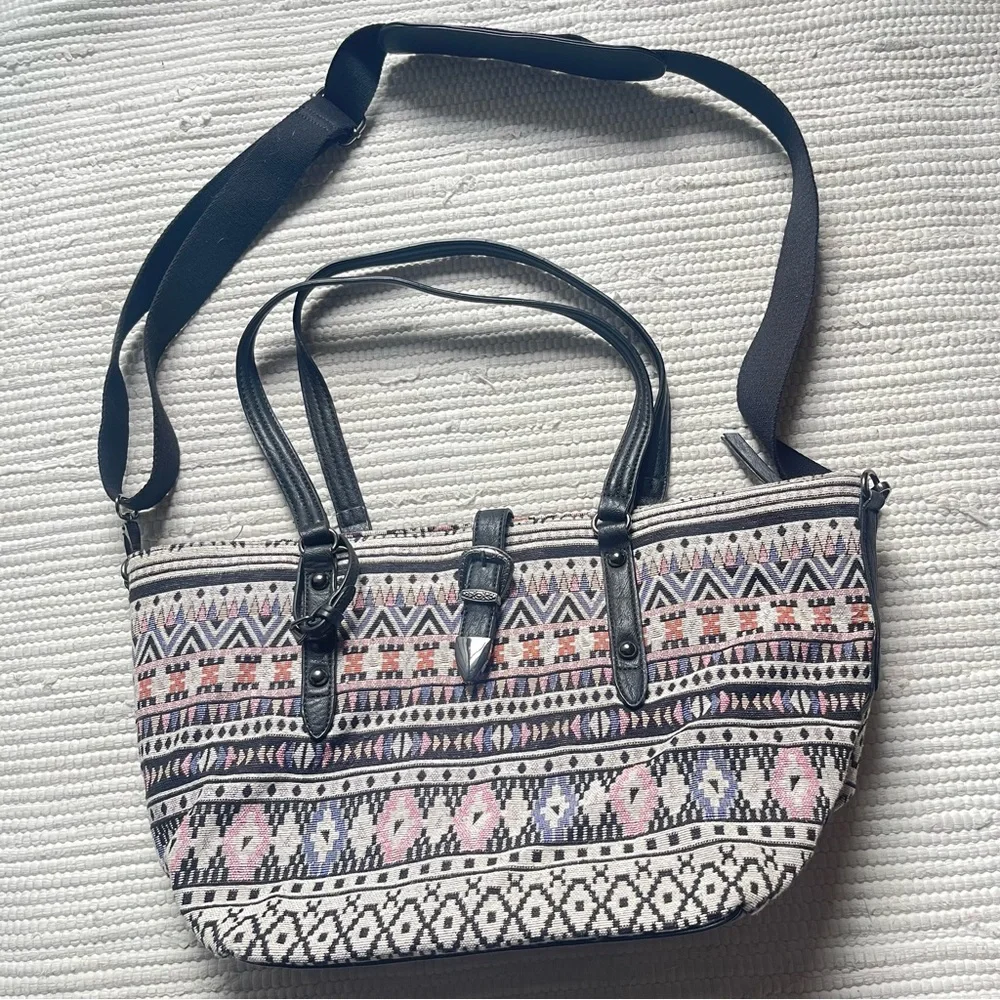 Jessica Simpson Travel/Tote Bag Boho Pattern